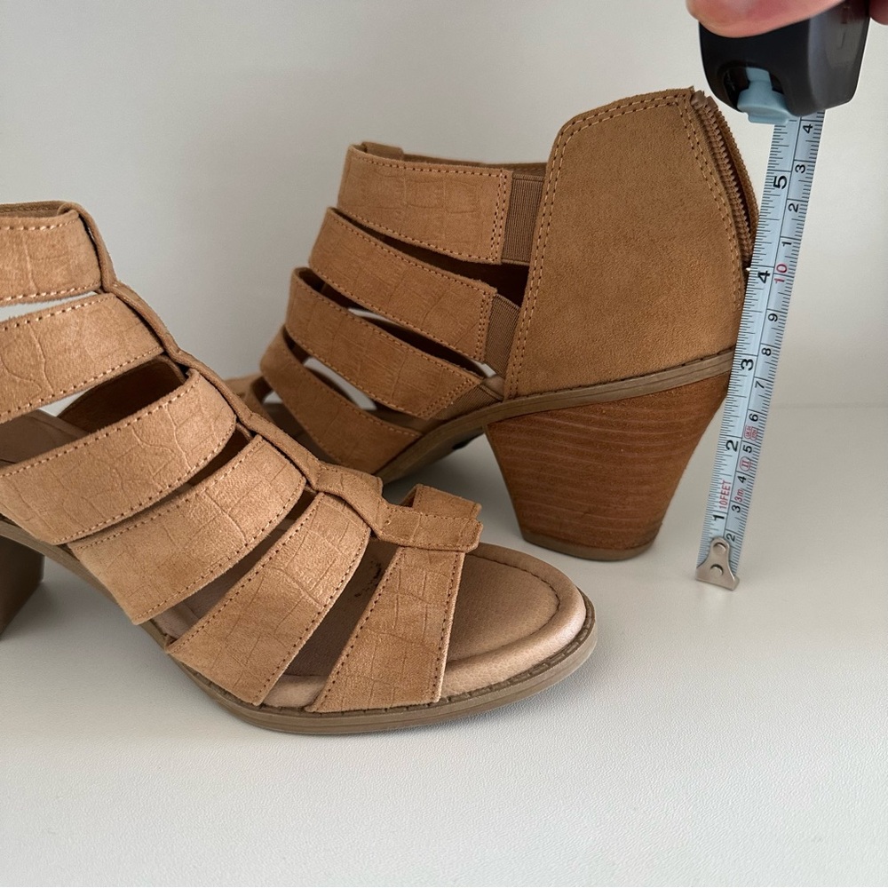 😌 Dr Scholls • 3” Ankle Bootie - Picture 6 of 8